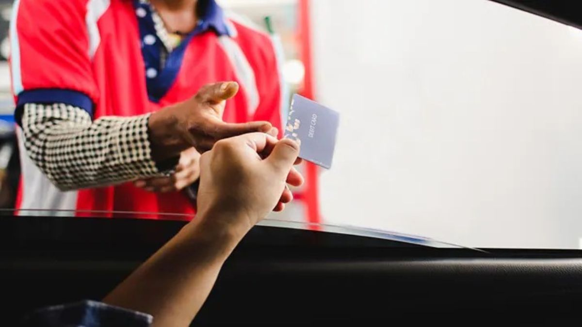 Why Fuel Credit Cards Continue to Matter Despite Changing Reward Structures?